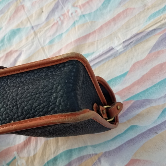 Dooney and Bourke Vintage Purse - Picture 12 of 13